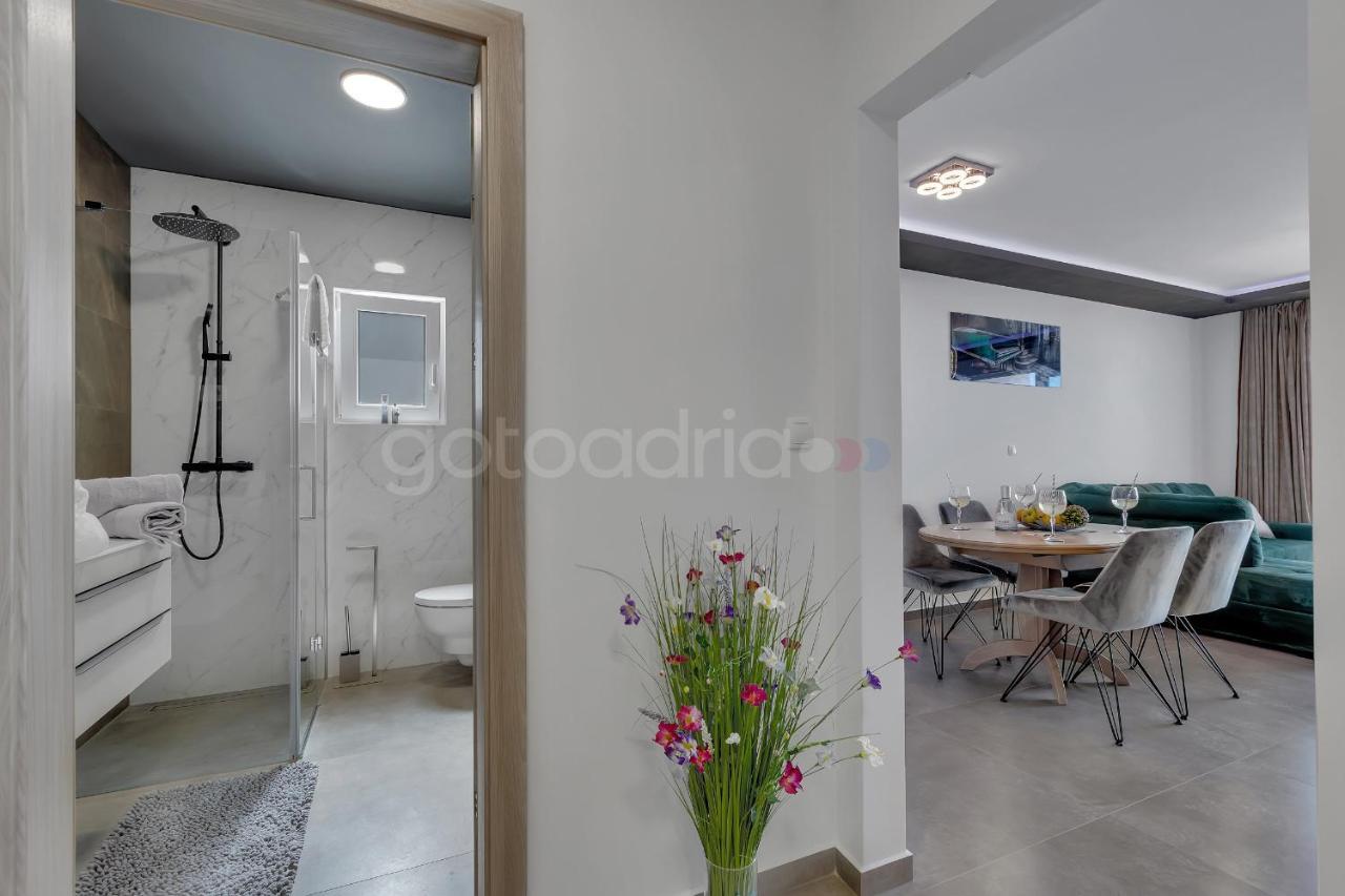 Luxury Seaview Apt Luki - Free Parking ماكارسكا المظهر الخارجي الصورة